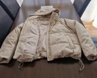 Chaqueta Zara Invierno Beige Capucha Piel sintétic