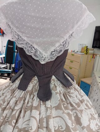 Conjunto Huertana, fallera,con Manteletas, nuevo