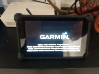GPS Garmin con funda y cargador