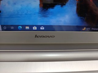 Ordenador Portátil Lenovo Plata y Negro