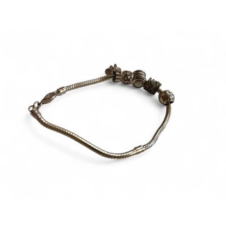 PULSERA PANDORA CON 5 CHARMS
