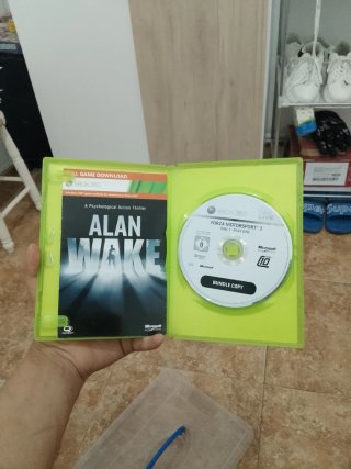 Lote de 9 juegos y una tarjeta de regalo de 15 €