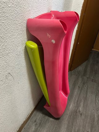 Tobogán infantil rosa