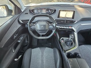 Peugeot 3008 HDI 130 cv S&S Allure año 2021