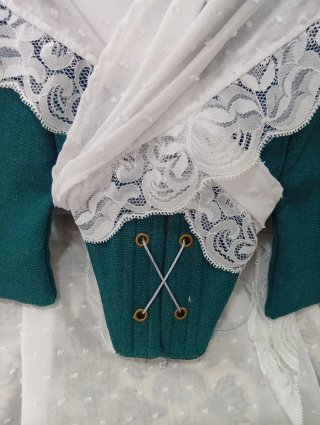 Traje huertana,fallera, justillo, falda manteletas