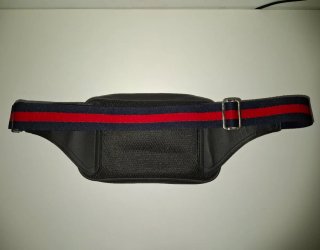 Riñonera Gucci Negra