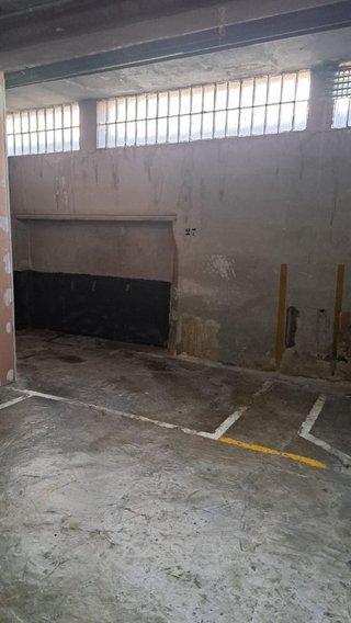 Se alquila plaza de garaje pequeña en Gascona