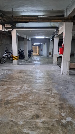 Se alquila plaza de garaje pequeña en Gascona
