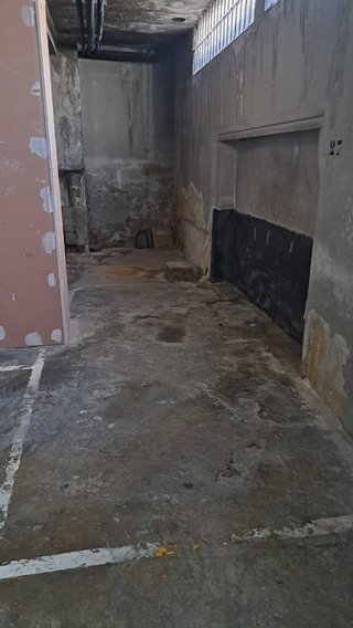 Se alquila plaza de garaje pequeña en Gascona