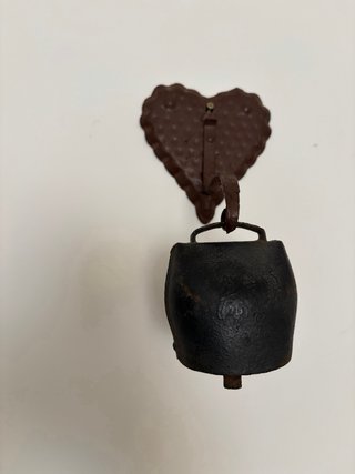 Campana decorativa cuore in ferro battuto
