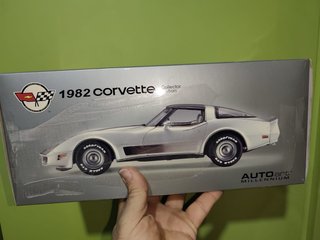 Chevrolet Corvette 1982 Plata Edición Coleccionist