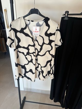 Completo donna beige e nero