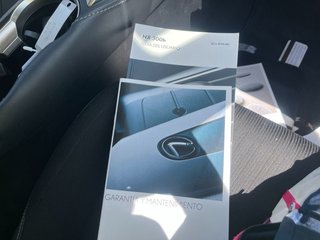 Lexus NX 300h Business Navigation 2WD 145 kW (197 CV)