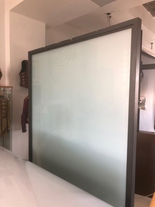 Biombo cristal metal con ruedas