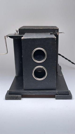 Proyector Cine NIC 1931 + 31 Películas