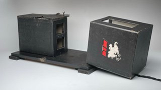 Proyector Cine NIC 1931 + 31 Películas