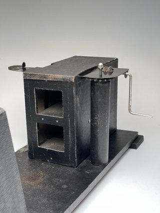 Proyector Cine NIC 1931 + 31 Películas