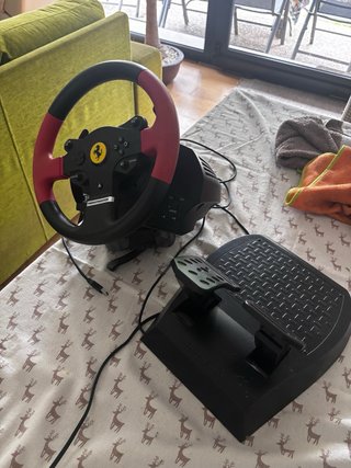 Thrustmaster T150 Ferrari Volante