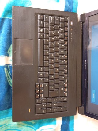Portátil Lenovo B560
