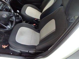 Hyundai i10 1.0 Essence 49 kW (67 CV)