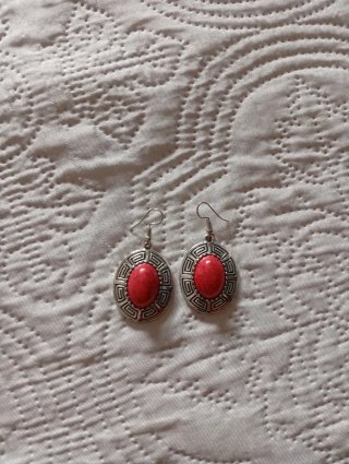 Pendientes bisutería ovalados rojos