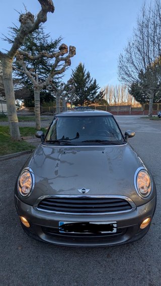 MINI One 2011