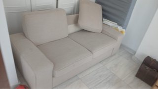 Sofá beige 2 plazas casi nuevo