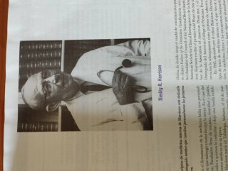 Dos libros de medicina interna Harrison