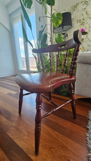 Sillas Windsor Madera y Cuero
