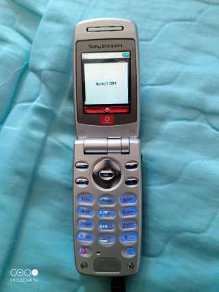 SONY ERICSSON Z600 Azul/Plata