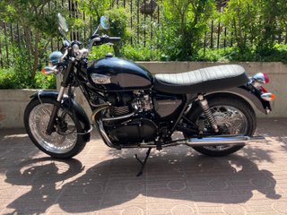TRIUMPH BONNEVILLE 908MD