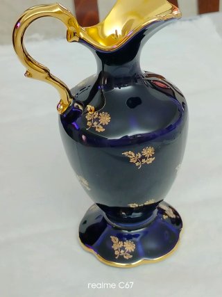 Brocca vintage in ceramica blu e oro