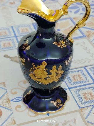 Brocca vintage in ceramica blu e oro