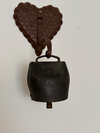 Campanella in ferro battuto a forma di cuore