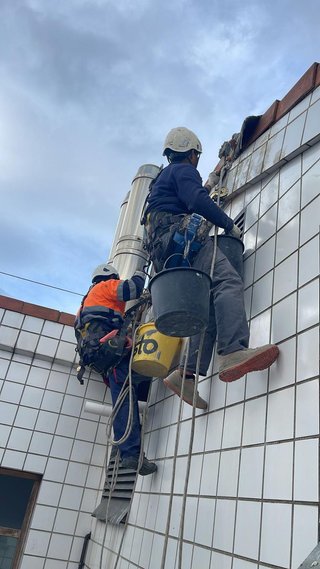OFRECEMOS SERVICIOS DE TRABAJO VERTICALES