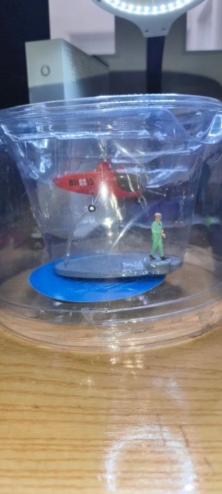 Figura Tintin Helicóptero rojo BH15 con figura