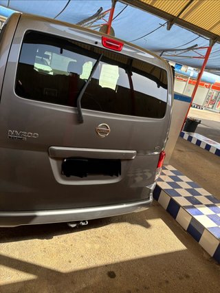 Nissan NV200 2012