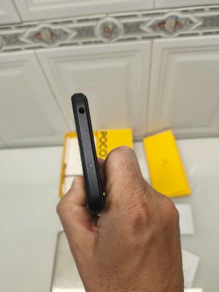 Xiaomi Poco M5 Nero con Scatola e Custodia