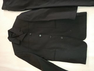 Traje juvenil negro T-42