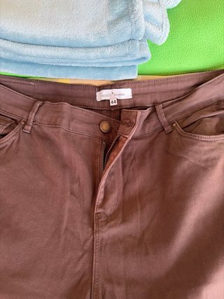 Pantalones vaqueros. Talla 46 . Azules / negros