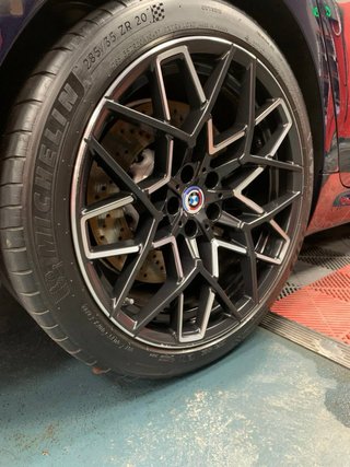 Llantas BMW M8 Competition Escaladas