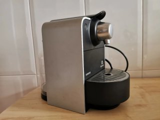 Cafetera Nespresso Siemens Essenza SN30