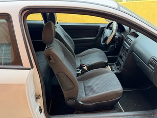 Opel Astra 2004