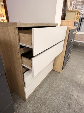 NUEVO Y OFERTA! Cómoda 4 cajones madera y blanco