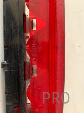 Luz de freno central Ford Focus usado