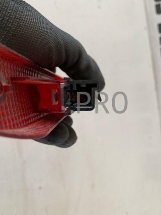 Luz de freno central Ford Focus usado