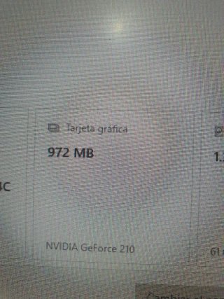 PC Gaming Negro con Luces Azules