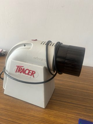 Proyector Art Tracer Beige y Negro