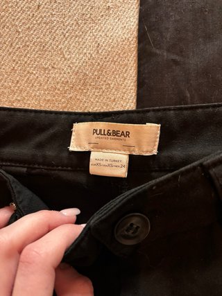 Pantalón negro Pull&Bear