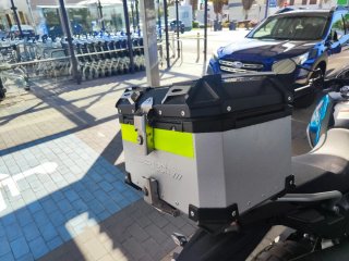 Baúl Moto GPR 26L Negro/Plata